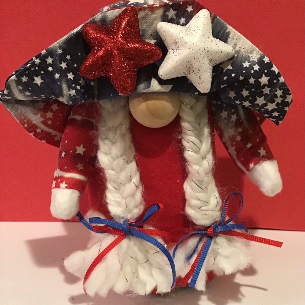 Patriotic gnome